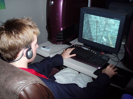 Daniel playing Half-Life 2
