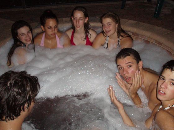 Hot tubbers
Marsh, Stevie, David, and the girls in the hot tub
