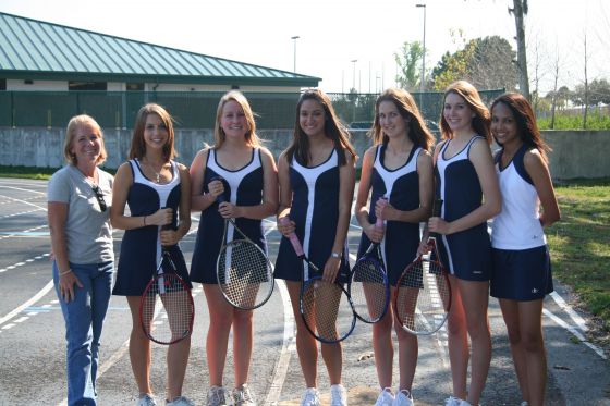 The varsity tennis team
