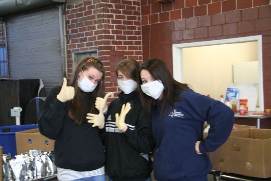 Masked and ready
Michaela, Ashyln, and Katie pose for a masked shot while working at the Second Harvest Food Bank
