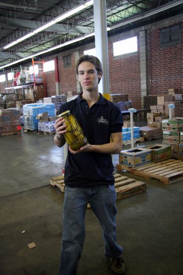 Big pickles kids
Me holding up a donated jar of massive pickels at the Second Harvest Food Bank
