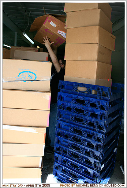 Boxed in
Tom and Rebekah attempting to finangle their way through the box maze at the Greater Orlando Food Bank
