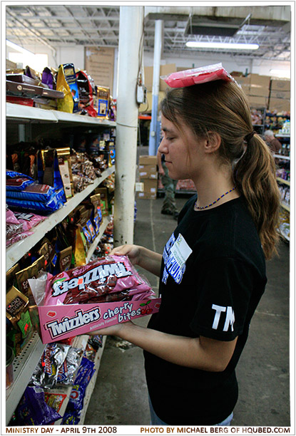 Lynn's hairpiece
Lynn with some Liquorice on her head (from Tom) at the Greater Orlando Food Bank
