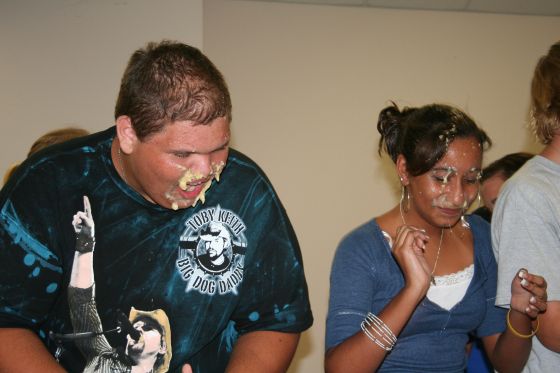 Big Jon pantyhose 2
Big Jon reacting to forcing bananna mush through pantyhose at retreat
