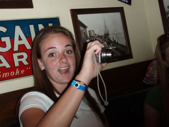 Lorin camera
I randomly flashed Lorin during dinner at Houlihan's
