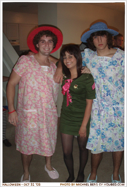 Halloween Ladies
Eddie, Gabby, and Jon at Jayce's Halloween party

