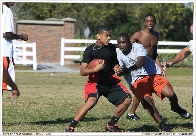 Riverside Fury scrimmage Nov26-08
This image is presized for Facebook and MySpace: you are [b]encouraged[/b] to share it!
If you are interested in obtaining a print-quality 10MP version, email michaelberg@hqubed.com for pricing info.
