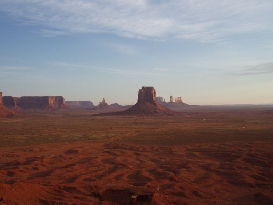 Monument Valley scenery 2
