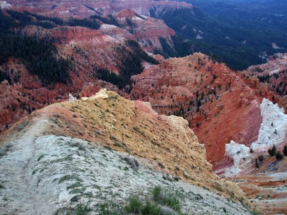 More Bryce Canyon colors
